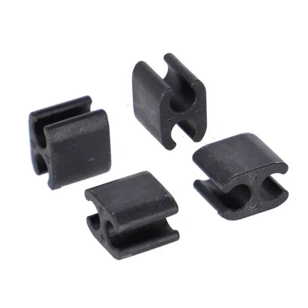 XLC X120 Kaapelikiinnike Ø4mm Muovi - Musta (4) Edullinen